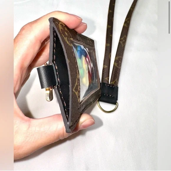 🤎🩷 LV Monogram Custom Lanyard ID Holder handmade - Picture 3 of 13